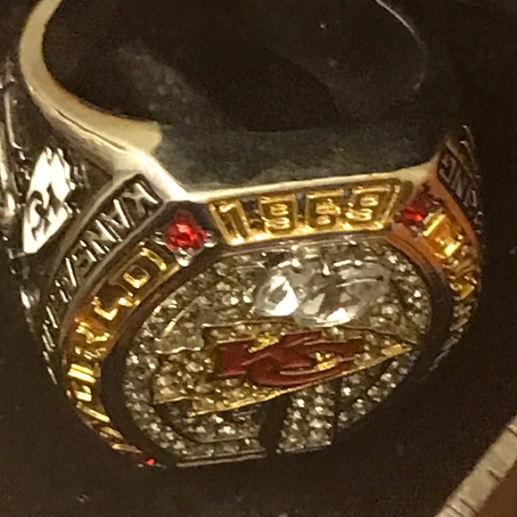 2020 KANSAS CITY CHIEFS SUPER BOWL LIV CHAMPION MAHOMES MVP SIZE 12.5 RING &BOX - Picture 6 of 7
